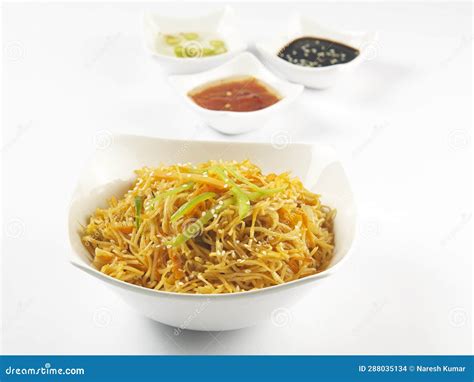  Jiaxing Fried Noodles with Vinegar: Can Savory Slurping Be Elevated by Tangy Sweetness?