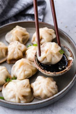  Luoyang Soup Dumplings: How Can Something So Delicate Pack Such an Explosion of Flavor?!