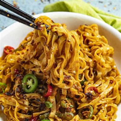  Taiyuan Fried Noodles: Can Spicy and Savory Noods Truly Be a Culinary Symphony?